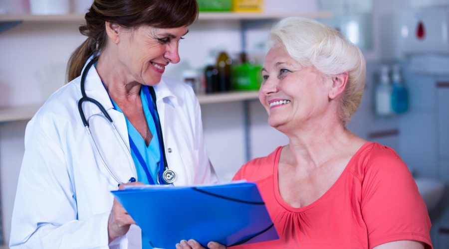 patient-consulting-doctor